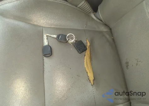 2004 Ford Taurus Ses из США, поврежденный, VIN 1FAFP55284A165619